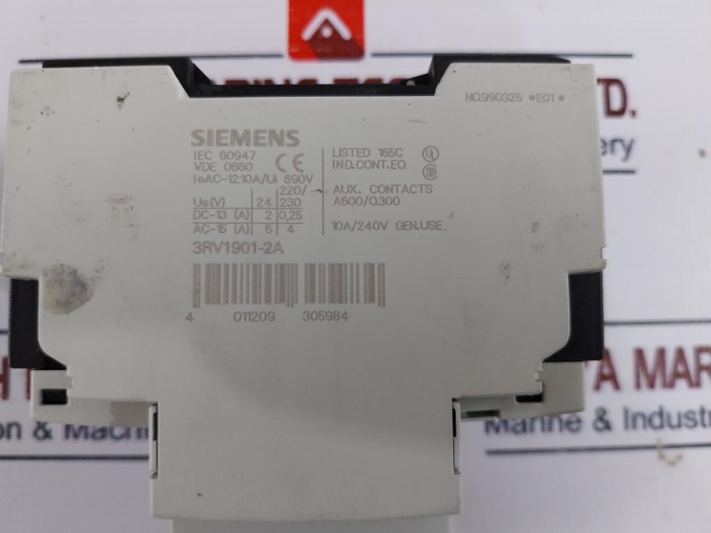 Siemens 3Rv1021-4Ba10 Circuit Breaker W/ Auxiliary Switch Block 3Rv1901-2A 690V