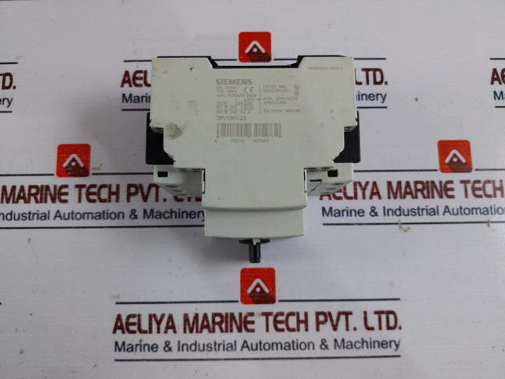 Siemens 3Rv1021-4Ba10 Circuit Breaker W/ Auxiliary Switch Block 3Rv1901-2A 690V