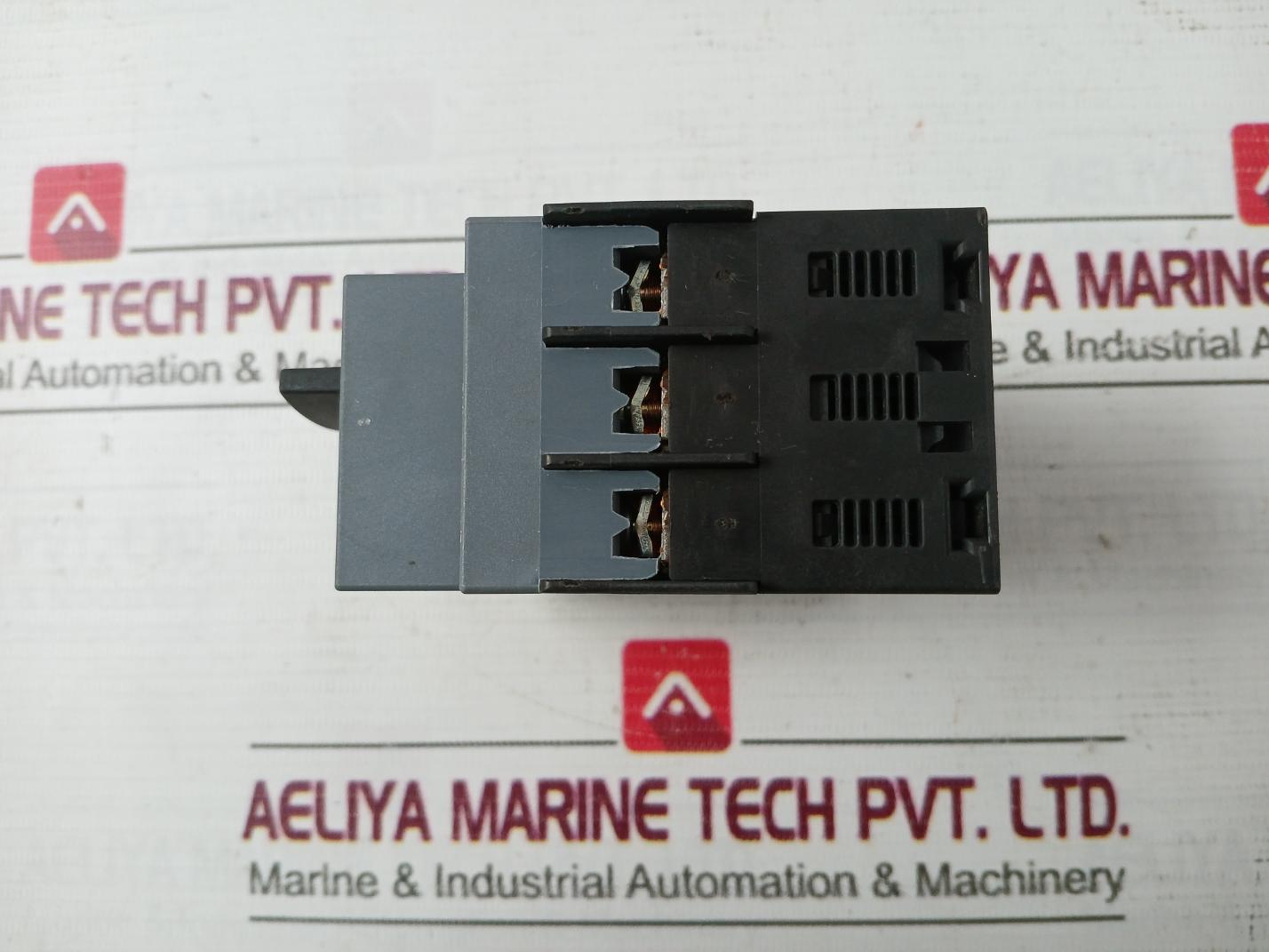 Siemens 3Rv2011-1Ea10 Circuit Breaker -20C Ta 60C 2,8-4A Max 50/60Hz
