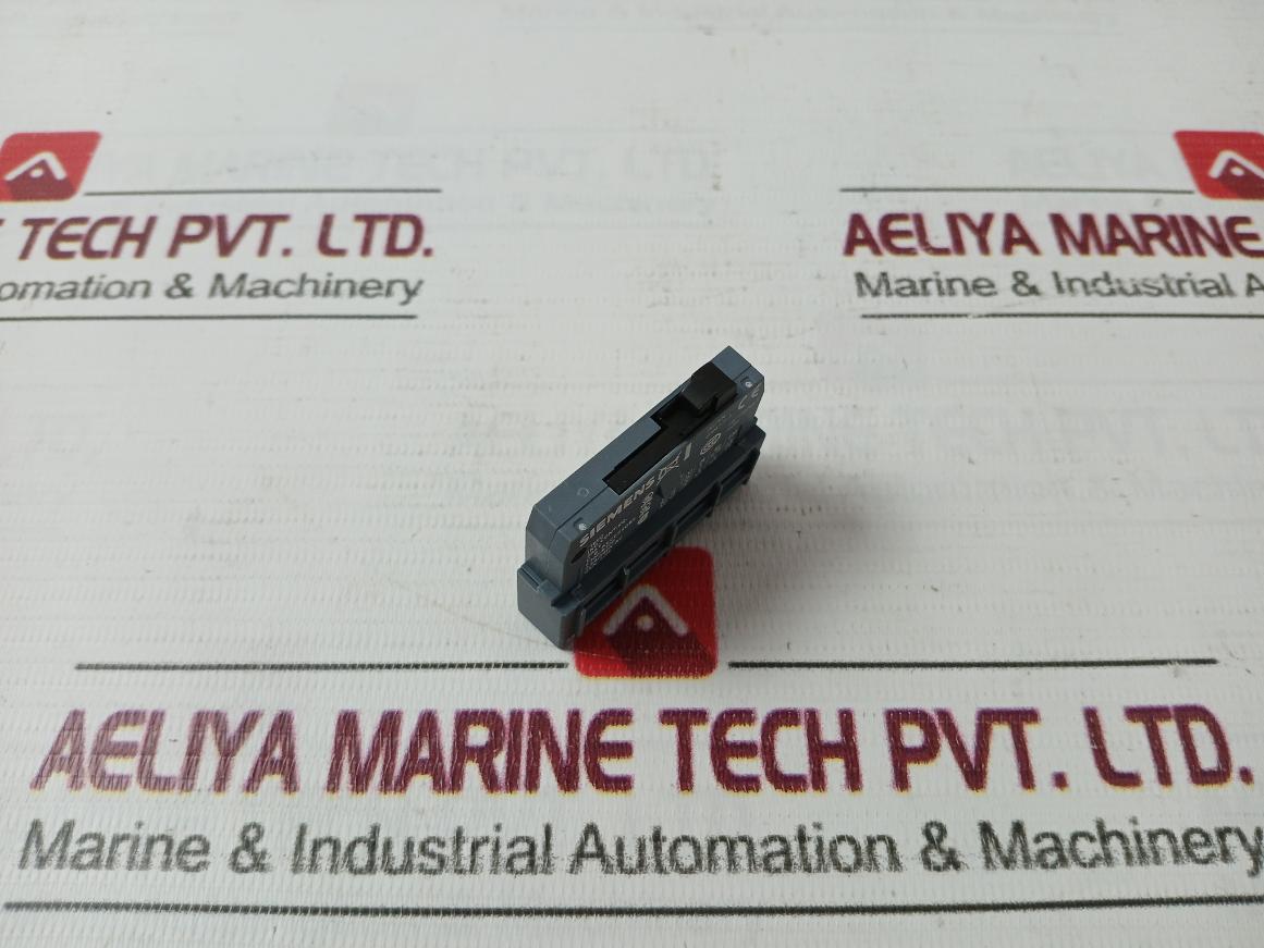 Siemens 3Rv2901-1E Auxiliary Switch Transverse 2.5A/240V 50Hz