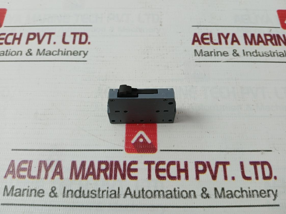 Siemens 3Rv2901-1E Auxiliary Switch Transverse 2.5A/240V 50Hz