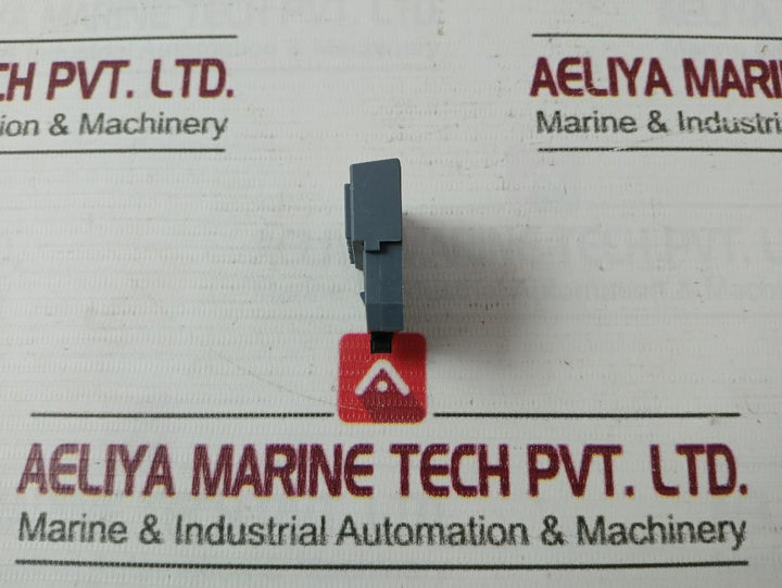 Siemens 3Rv2901-1E Auxiliary Switch Transverse 2.5A/240V 50Hz
