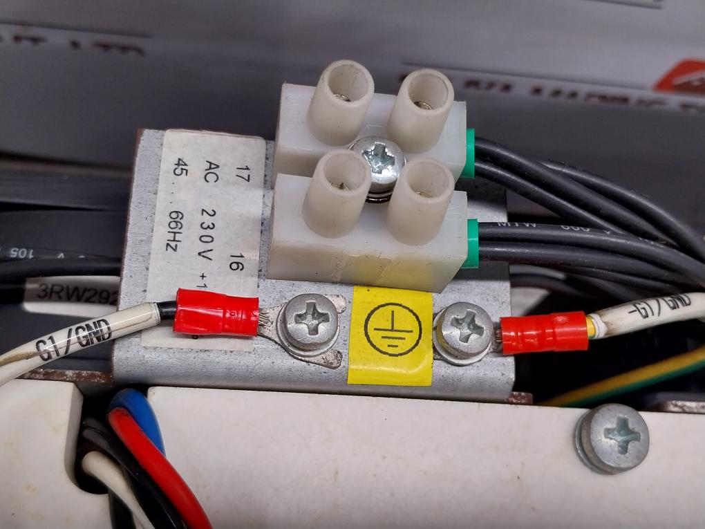 Siemens 3RW2242-0DB15 Solid-State Motor Starter