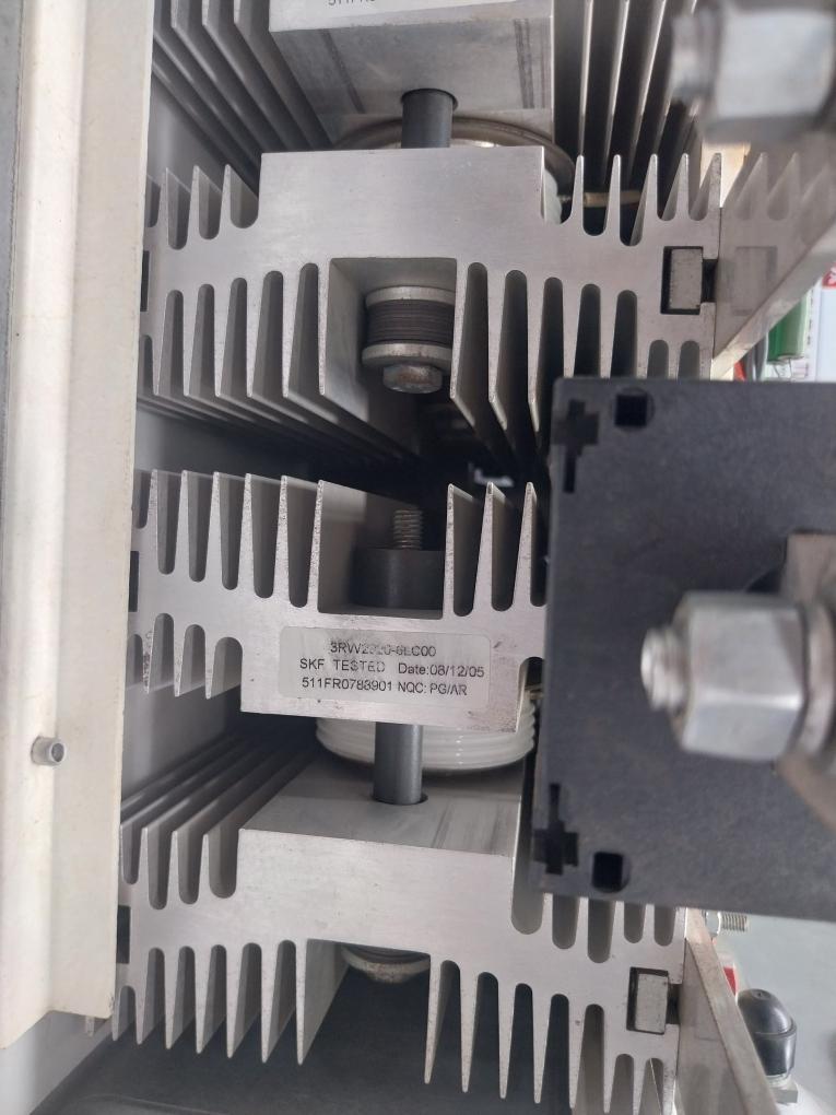 Siemens 3RW2242-0DB15 Solid-State Motor Starter 230V AC