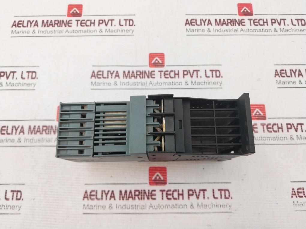 Siemens 3rw3018-1bb14 Ac Semiconductor Motor Soft Starter 200-480v 50/60hz