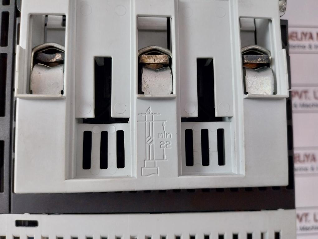 Siemens 3Rw4426-1Bc44 Soft Starter 50/60Hz