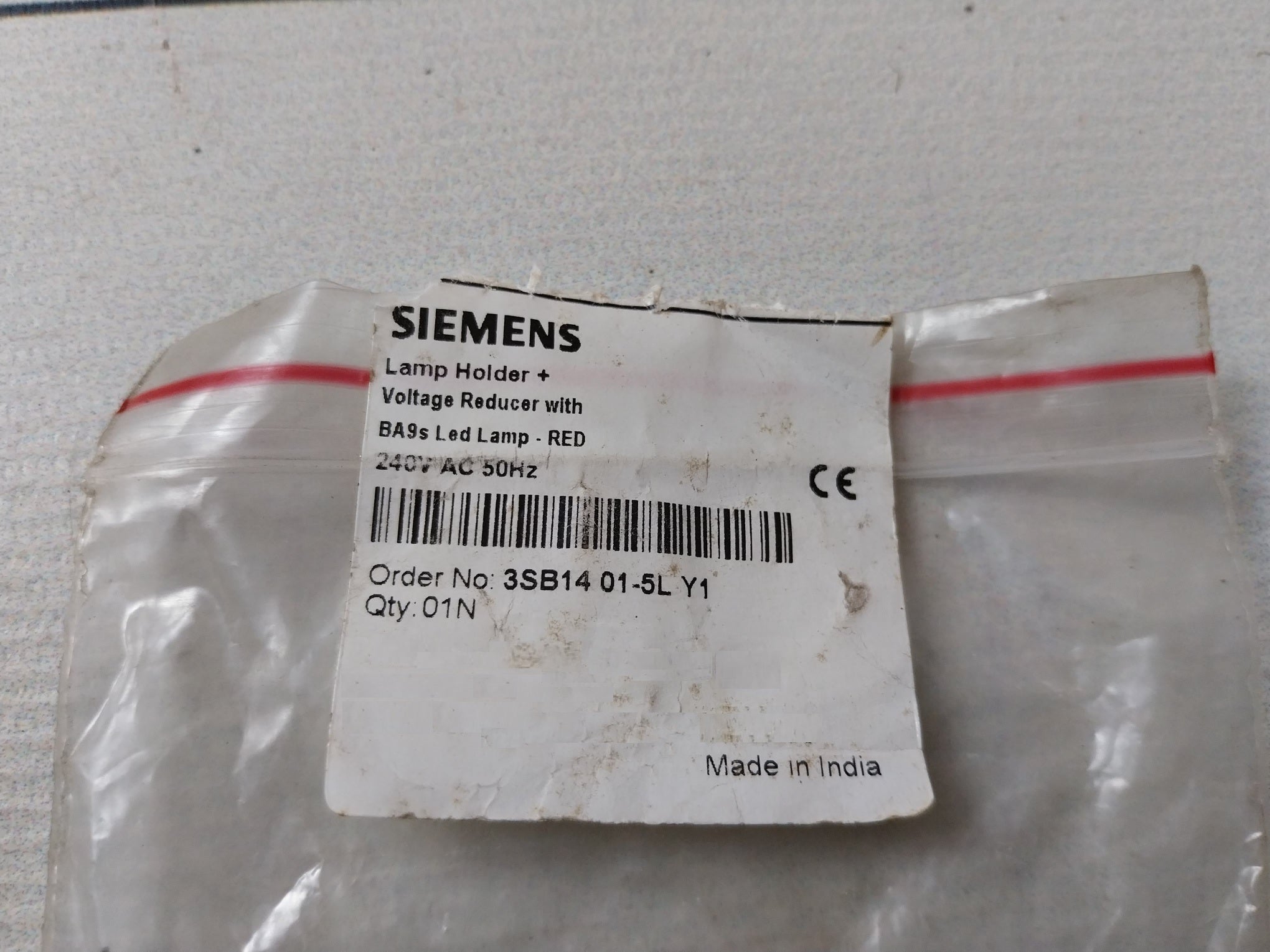 Siemens 3Sb14 01-5L Y1 Lamp Holder + Voltage Reducer 240V Ac