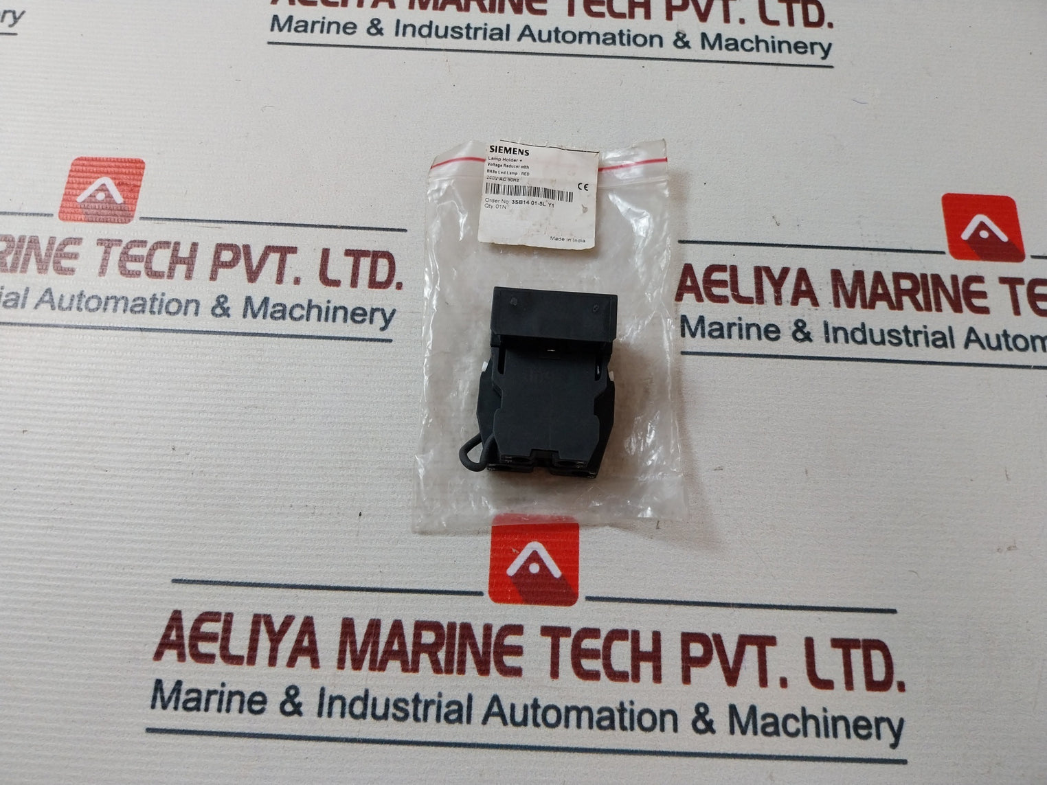 Siemens 3Sb14 01-5L Y1 Lamp Holder + Voltage Reducer 240V Ac