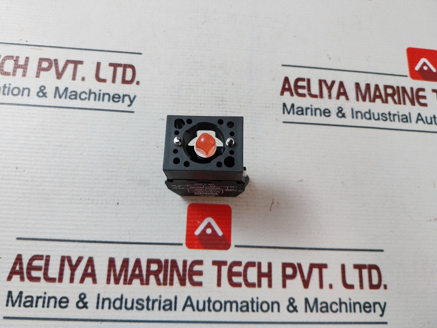 Siemens 3Sb14 01-5L Y1 Lamp Holder + Voltage Reducer 240V Ac