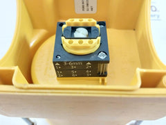 Siemens 3Sb3 801-0Df3 Enclosure For Command Device 3-6Mm 1-4Mm S 2357