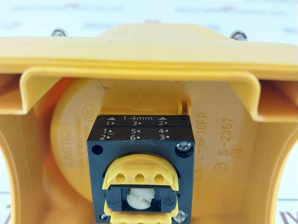 Siemens 3Sb3 801-0Df3 Enclosure For Command Device 3-6Mm 1-4Mm S 2357