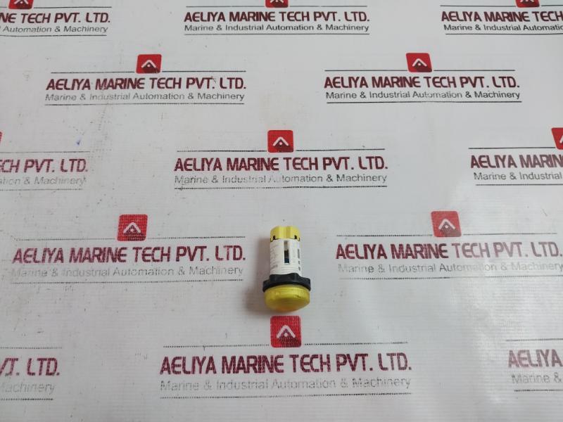 Siemens 3Sb5285-6Hd03 Yellow Indicator Light Compact, With Led 220/240Vac