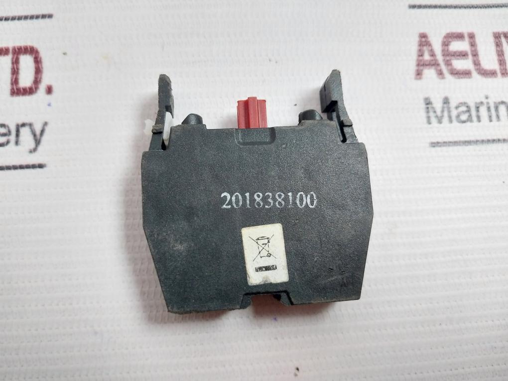 Siemens 3Sb5400-0F Contact Block 690V 201838100