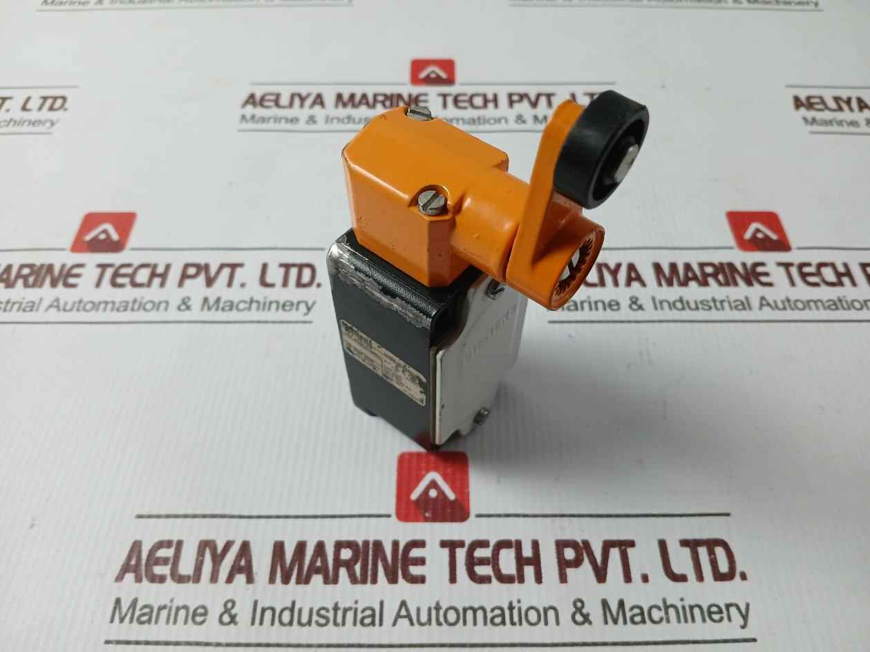 Siemens 3Se2 120-1Gw Limit Switch Ac15 230V 6A