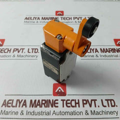 Siemens 3Se2 120-1Gw Limit Switch Ac15 230V 6A