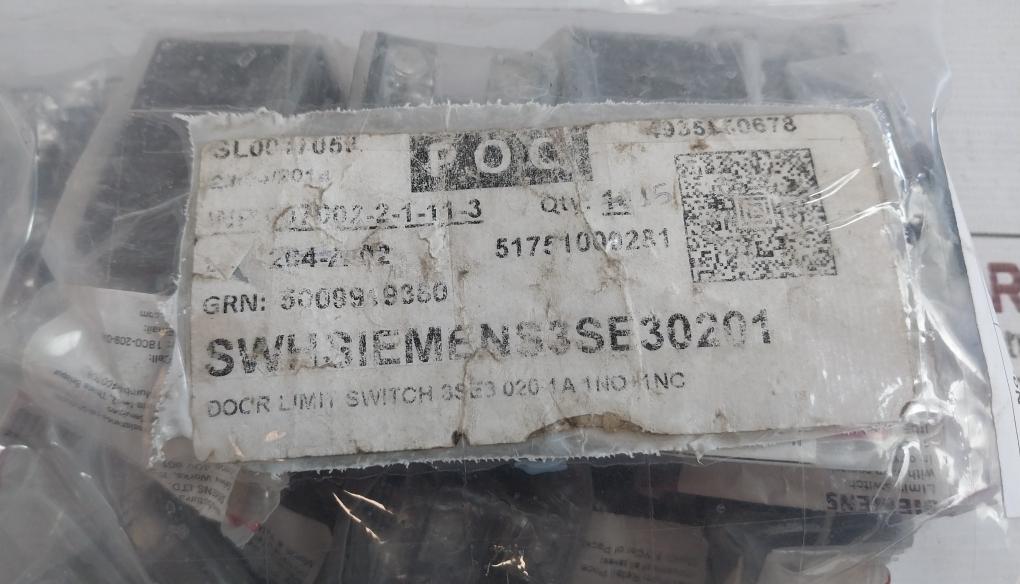 Siemens 3Se3 020-1A Position Switch 500V 10A 6A/230V