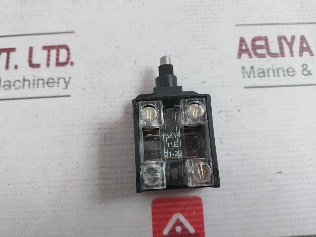 Siemens 3Se3 020-1A Position Switch 500V 10A 6A/230V