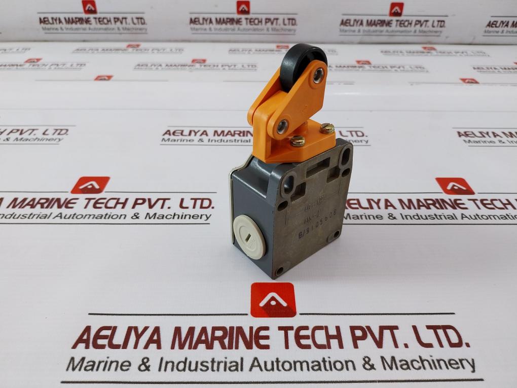 Siemens 3Se3 100-1E Limit Switch Ip67 500V Ac11 6A/220V