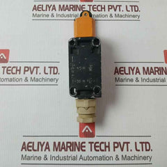 Siemens 3Se3120-1Gw Position Switch 500V Ac-12 10A
