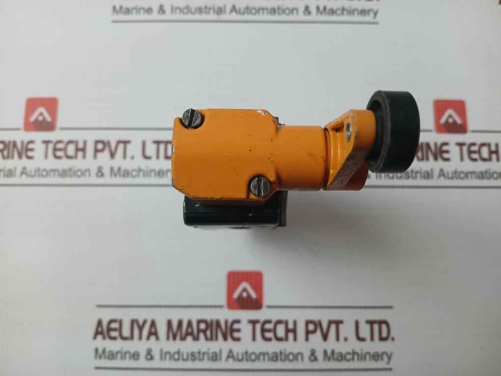 Siemens 3Se3120-1Gw Position Switch 500V Ac-12 10A