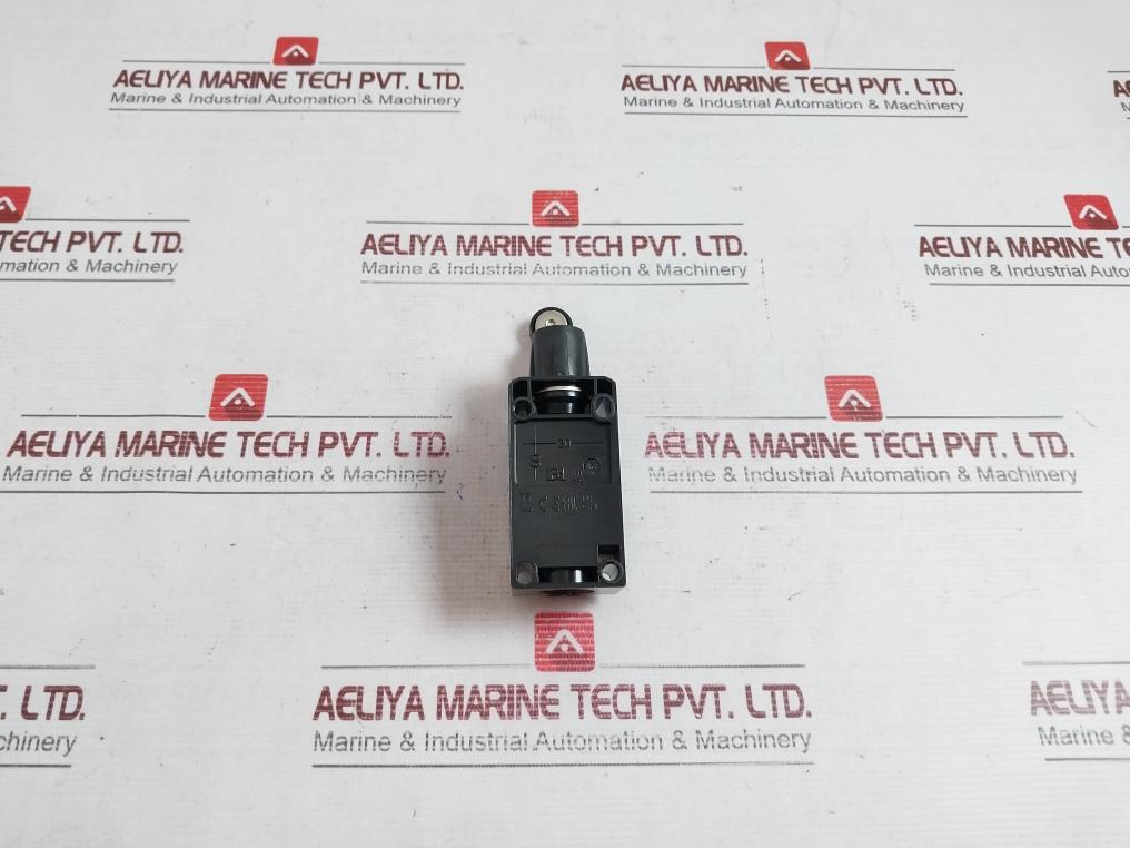 Siemens 3Se5112-0Ch01 Limit Switch Ip 66/67 400V 6Kv 240V 6A 1No/1Nc