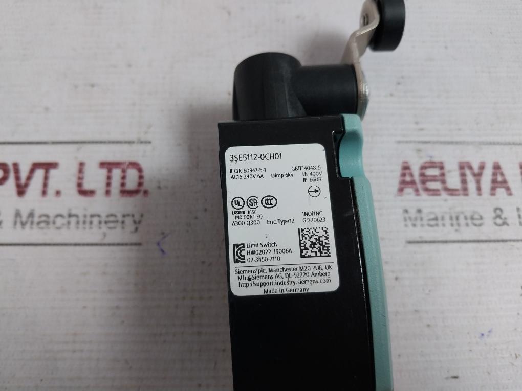 Siemens 3Se5112-0Ch01 Limit Switch Ip 66/67 400V 6Kv 240V 6A 1No/1Nc