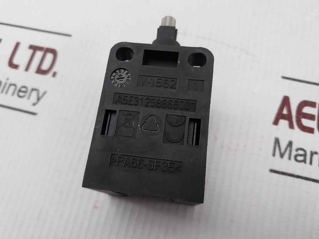 Siemens 3Se5250-0Yc05 Limit Switch Ac15 240V 6A 50Hz