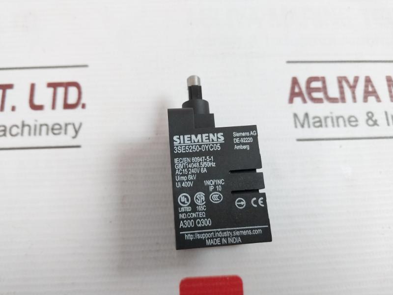 Siemens 3Se5250-0Yc05 Limit Switch Open Type Plastic With 2P Snap Action Cb Ac15