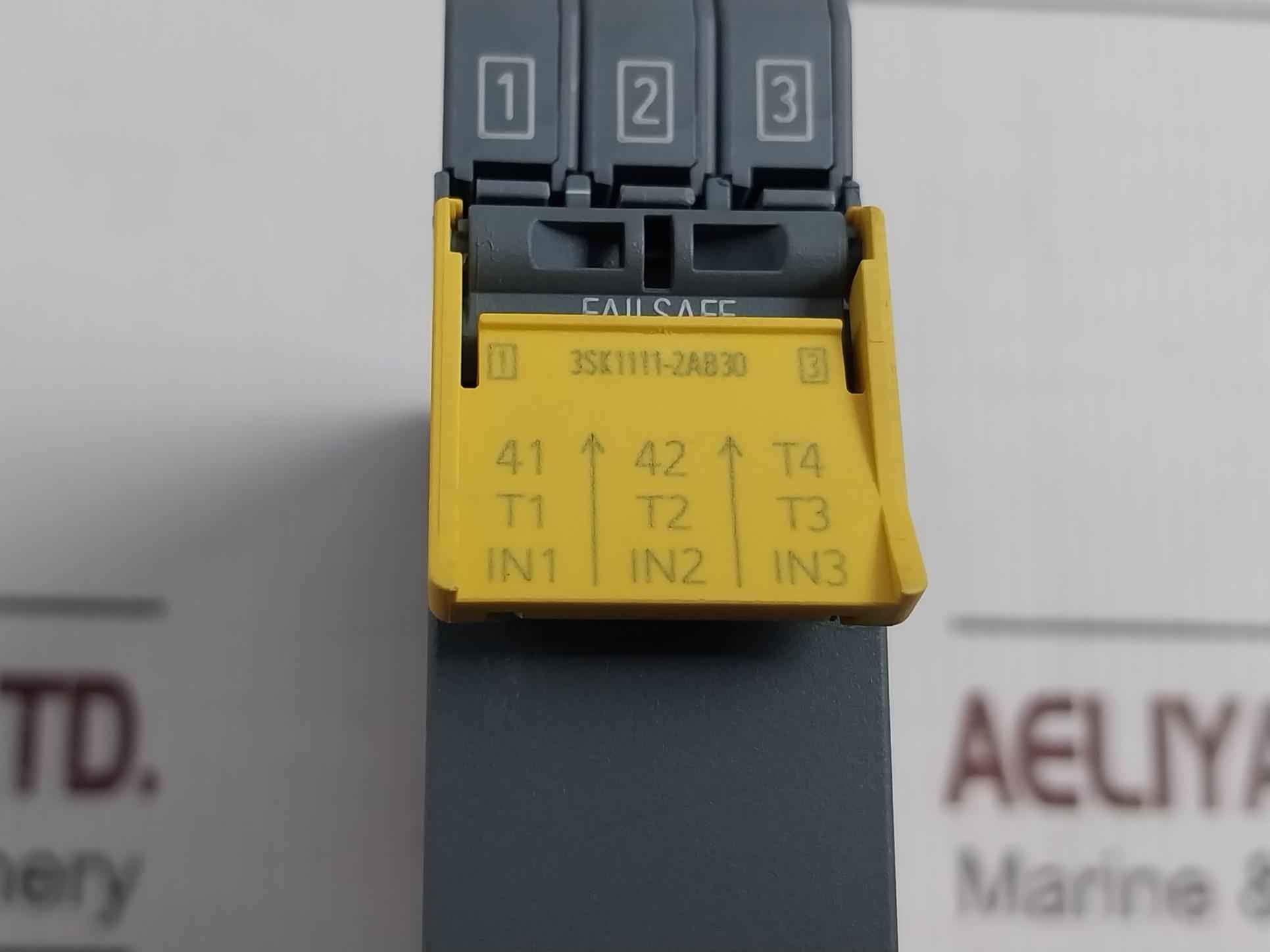 Siemens 3Sk1111-2Ab30 Safety Relay 50Hz-24V-5A