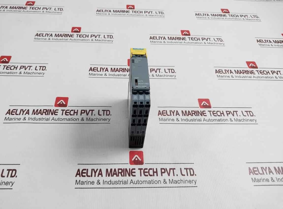 Siemens 3Sk1111-2Ab30 Safety Relay 50Hz-24V-5A
