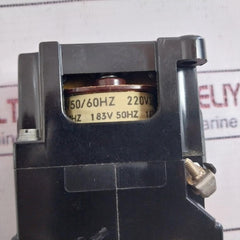Siemens 3Ta6802-0A Contactor 183V/220V 50/60 Hz