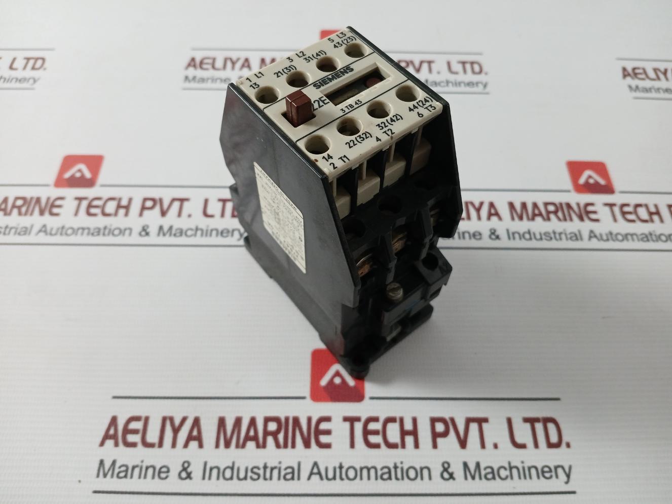 Siemens 3Tb43 17-0A Contactor 22E 35A 27A 600V Ac 220V 50Hz 264V 60Hz