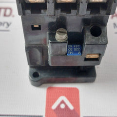 Siemens 3Tb43 17-0A Contactor 22E 35A 27A 600V Ac 220V 50Hz 264V 60Hz