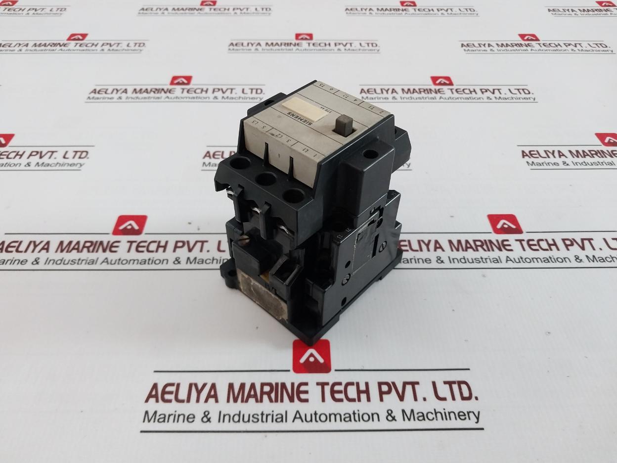 Siemens 3Tb44 17-0A Contactor Ie 45A