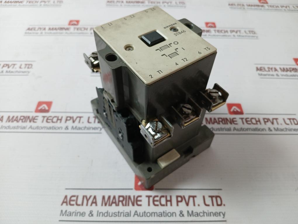 Siemens 3Tb46 17-0A 3-pole Motor Starter Contactor Vde 0660 Iec 158 600Vac 8A