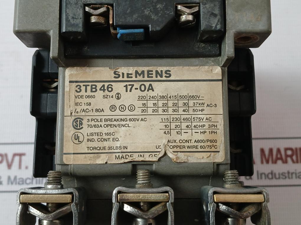 Siemens 3Tb46 17-0A 3-pole Motor Starter Contactor Vde 0660 Iec 158 600Vac 8A