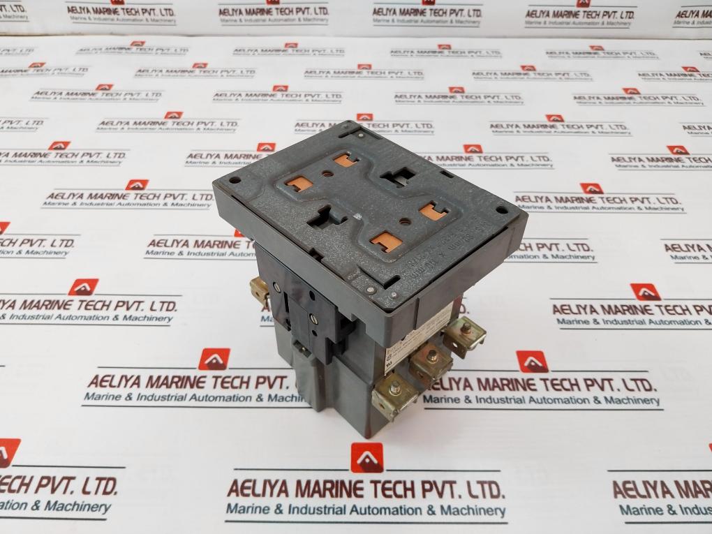 Siemens 3Tb47 17-0A 3 Pole Contactor 204-220V 50/60Hz