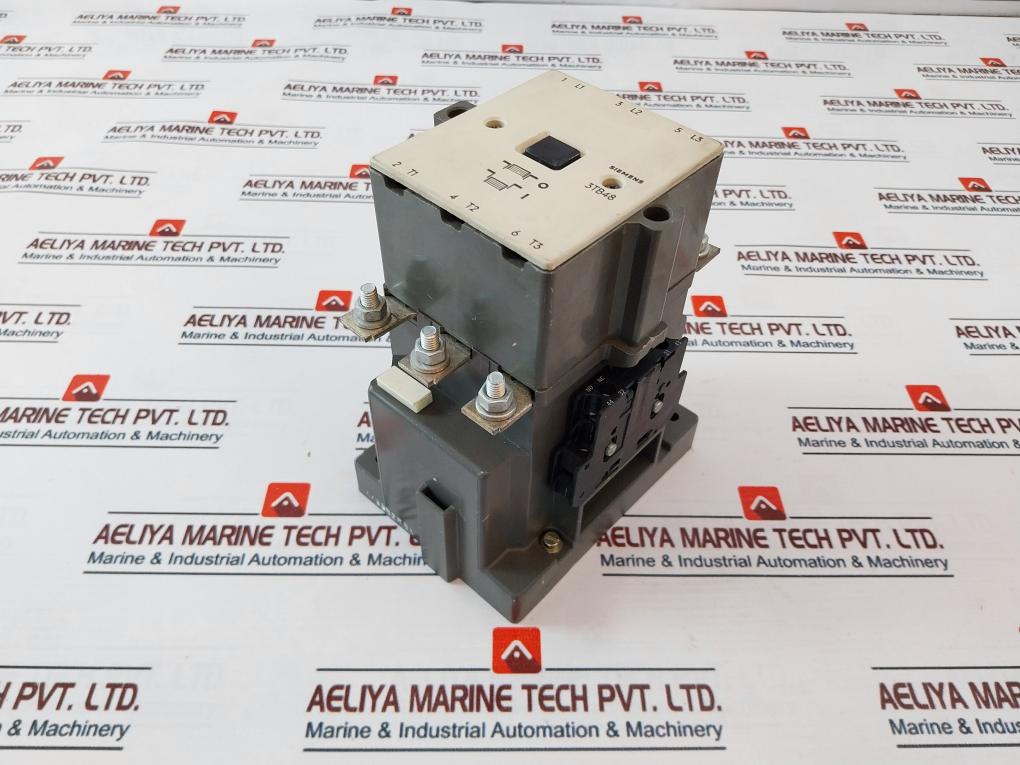 Siemens 3TB48 17-0B Contactor 3 Pole Breaking 600V AC
