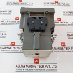 Siemens 3TB48 17-0B Contactor 3 Pole Breaking 600V AC