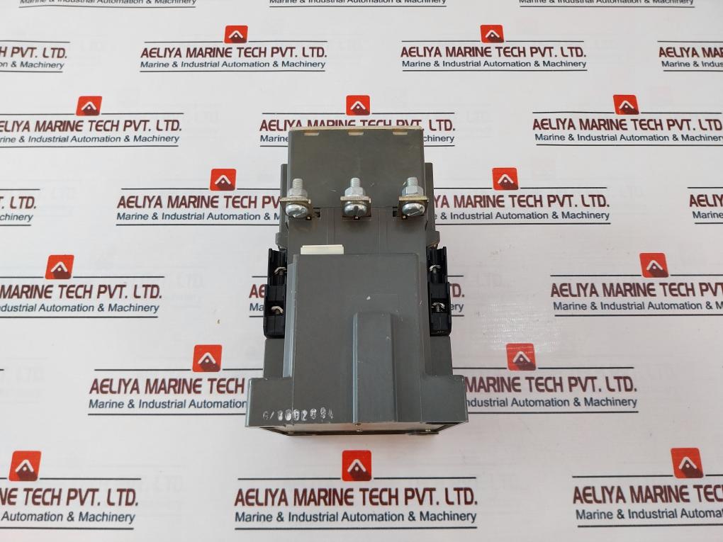 Siemens 3TB48 17-0B Contactor 3 Pole Breaking 600V AC