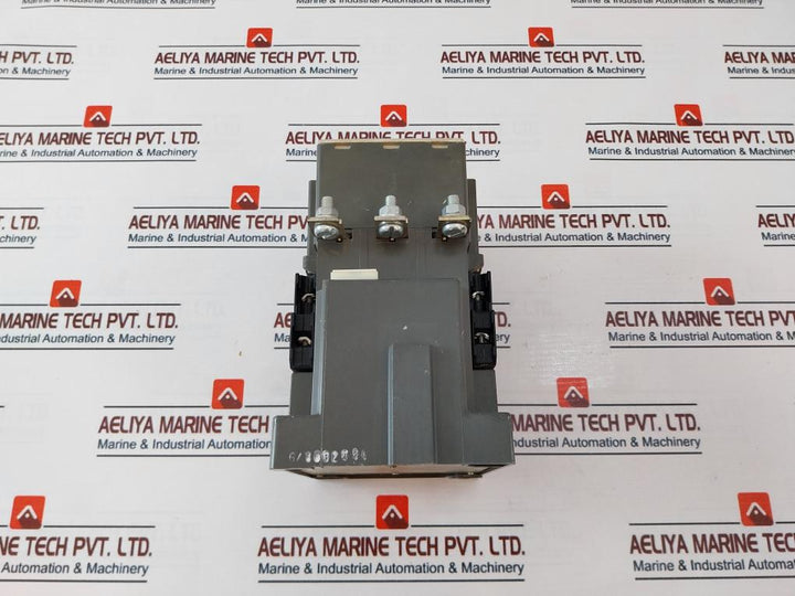 Siemens 3TB48 17-0B Contactor 3 Pole Breaking 600V AC