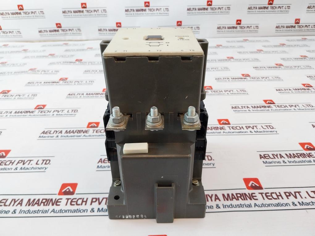 Siemens 3TB48 17-0B Contactor 3 Pole Breaking 600V AC