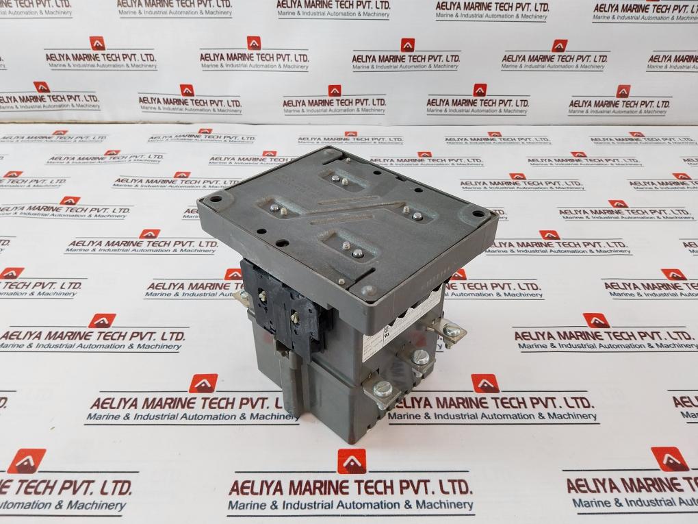 Siemens 3Tb5017-0A Contactor 264V 60Hz 220V 50Hz