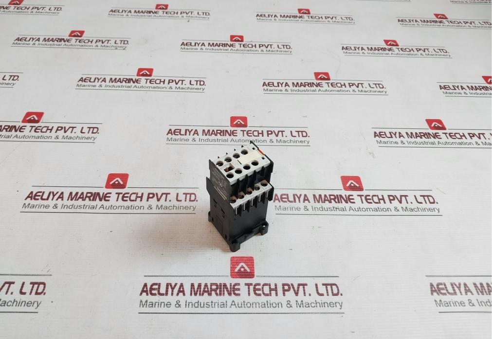 Siemens 3Tf2010-0Ak6 Contactor With Auxiliary Switch Block 600V Ac 3Tx4401-1A