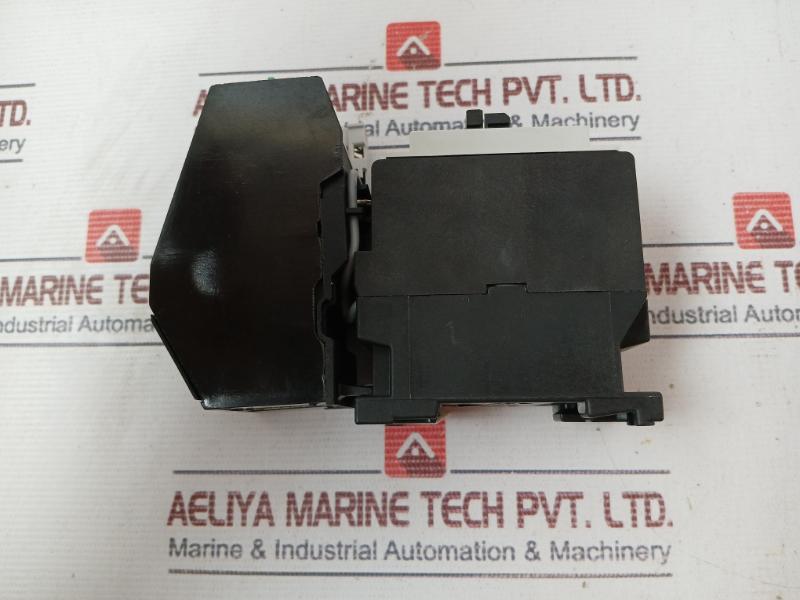 Siemens 3Tf30 10-0A Air Break Contactor Ie/Ac1=20A Ie/Ac3=9A 415V 690V