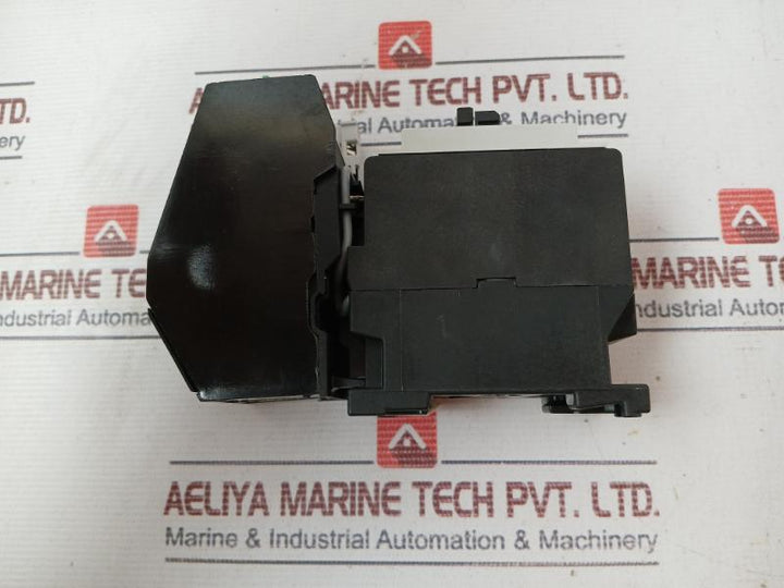 Siemens 3Tf30 10-0A Air Break Contactor Ie/Ac1=20A Ie/Ac3=9A 415V 690V