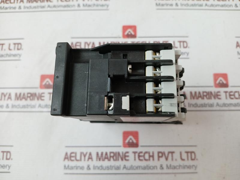 Siemens 3Tf30 10-0A Air Break Contactor Ie/Ac1=20A Ie/Ac3=9A 415V 690V