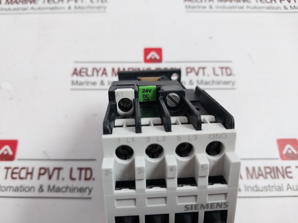Siemens 3Tf3010-0B..3 Air Break Contactor 24Vdc