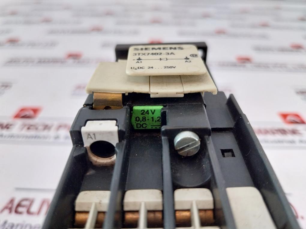 Siemens 3Tf3100-0B Contactor 18A 600V Ac Aux Contacts A600/P600, 3Th80-b3