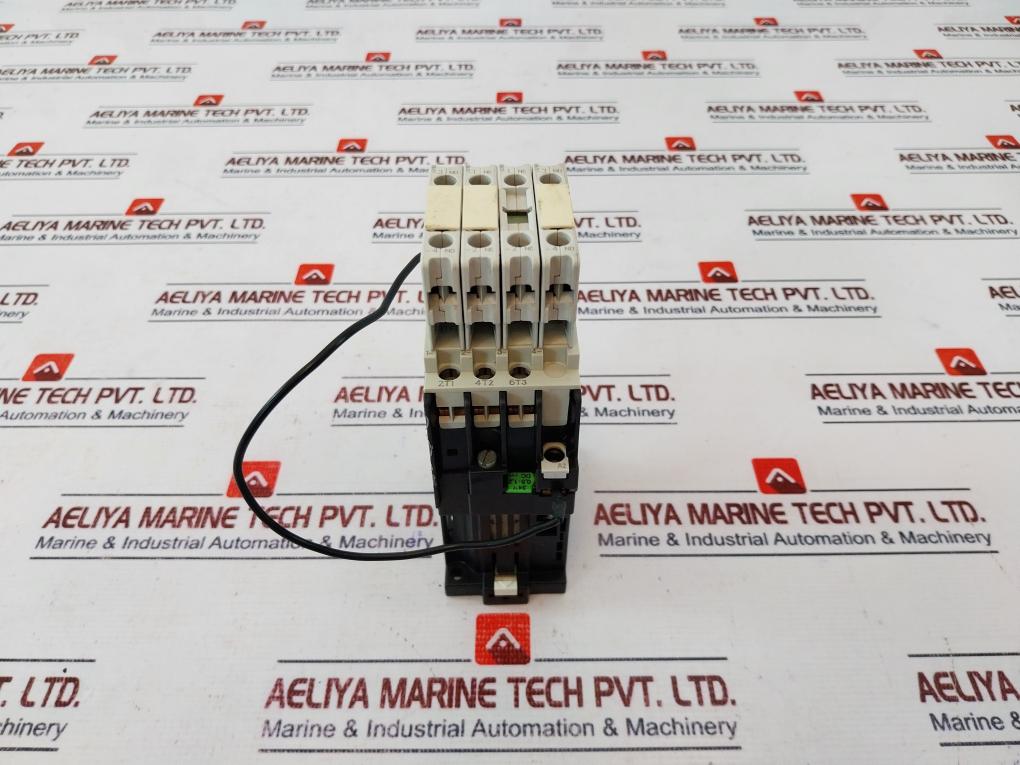 Siemens 3Tf3100-0B Contactor 22A 500V Aux Contacts A600/P600 3Tx4010-2A